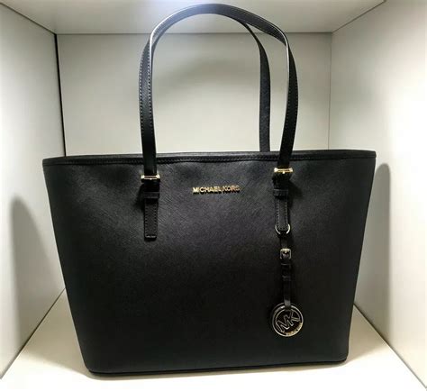 sac michael kors carrefour laval|Michael Kors .